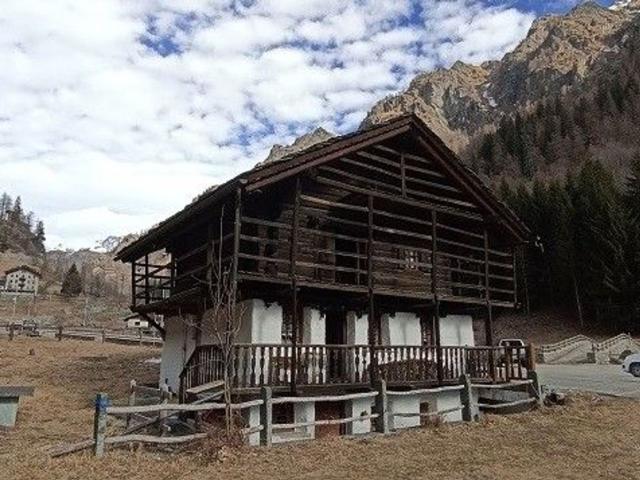 Rustico in vendita a Ober Perletoa, Gressoney-Saint-Jean