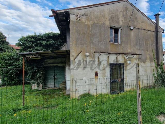 Rustico in vendita a Mirano, Veneto