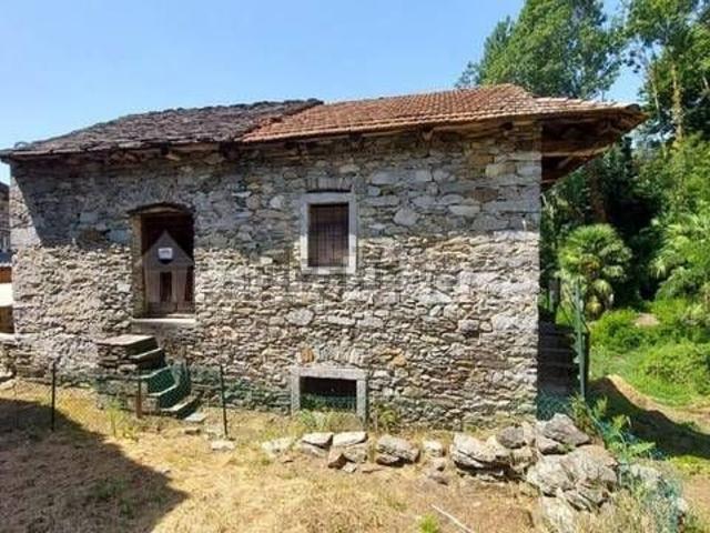 Rustico in vendita a Ronco, Piemonte