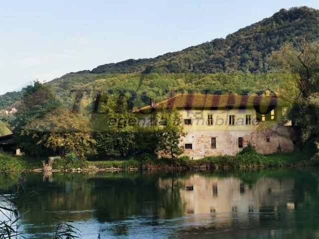 Rustico in vendita a Pontida, Bergamo
