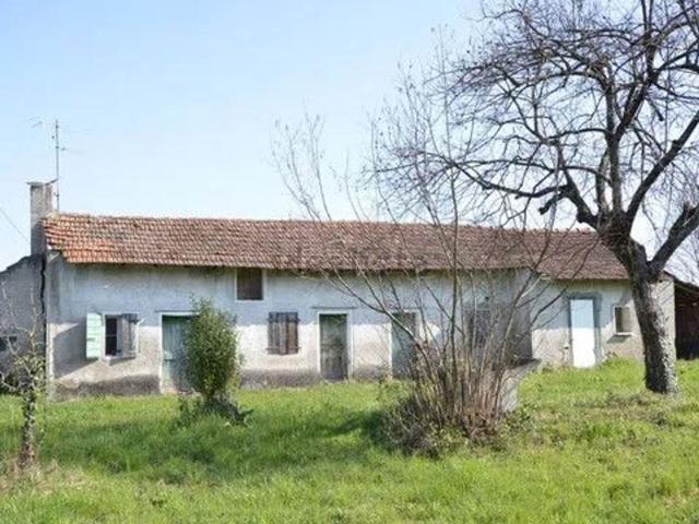 Rustico in vendita a Fiume Veneto, Friuli-Venezia Giulia