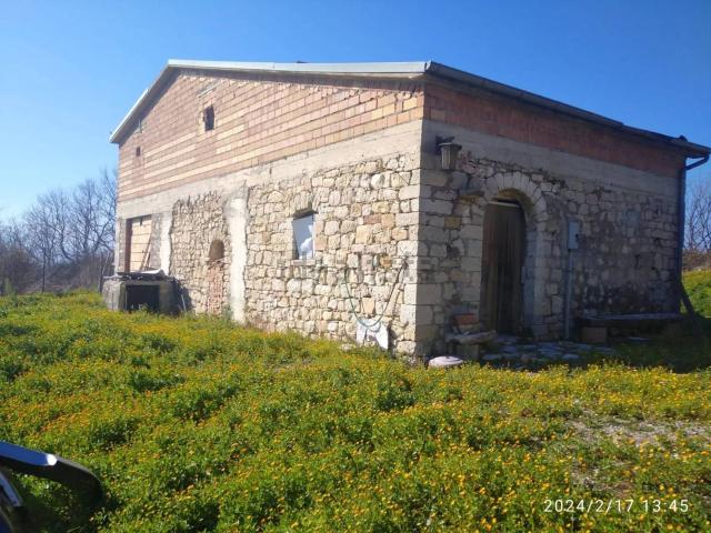 Rustico in vendita a Lucito, Molise