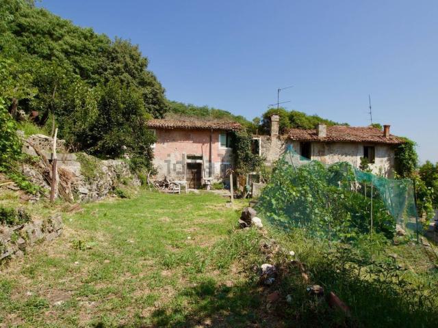 Rustico in vendita a Montebello Vicentino, Veneto