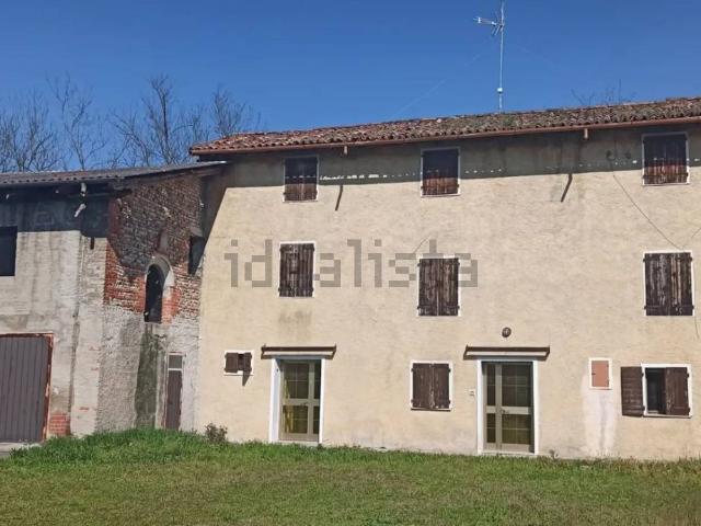 Rustico in vendita a Sesto Al Reghena, Friuli-Venezia Giulia