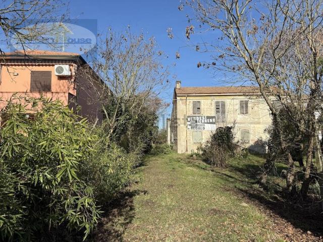 Rustico in vendita a Borgo Valeriani, Argenta