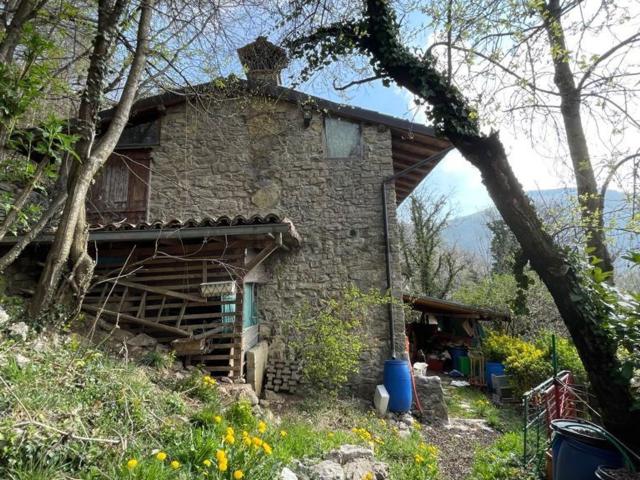 Rustico in vendita a Borgo storico Taramelli, Selvino