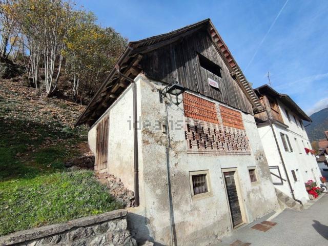 Rustico in vendita a Rigolato, Friuli-Venezia Giulia