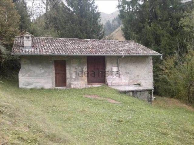 Rustico in vendita a Castione Della Presolana, Lombardia