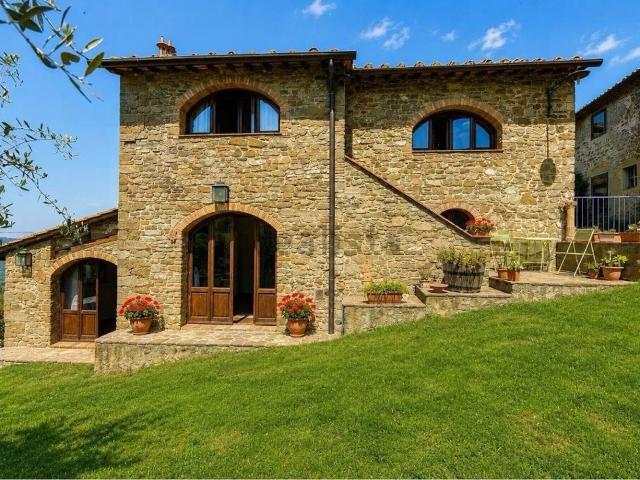Rustico in vendita a Montefioralle, Greve in Chianti