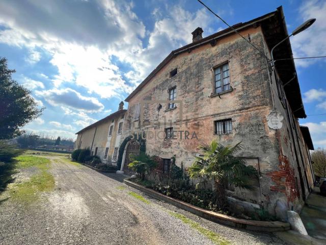 Rustico in vendita a Fenili Belasi, Capriano del Colle