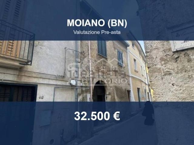 Rustico in vendita a Moiano, Campania