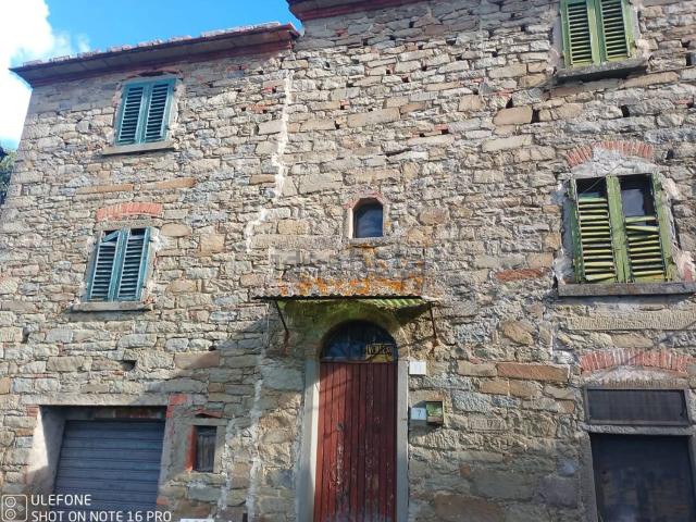 Rustico in vendita a Poggiolo, Loro Ciuffenna