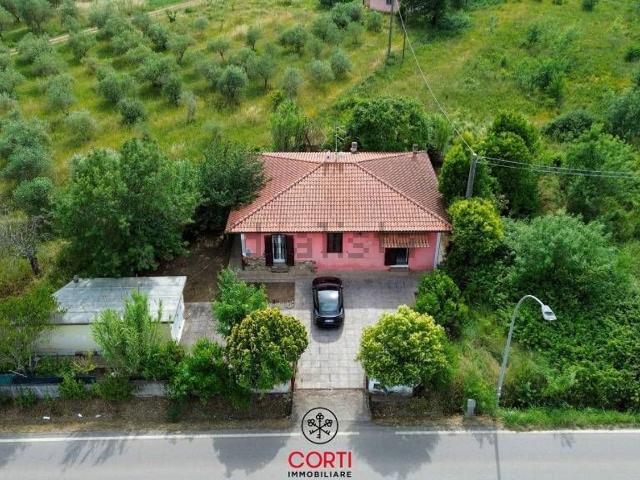 Rustico in vendita a Bivio di Ravi, Bivio Di Ravi