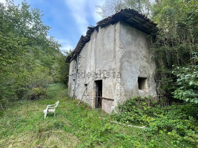 Rustico in vendita a Eno, Vobarno