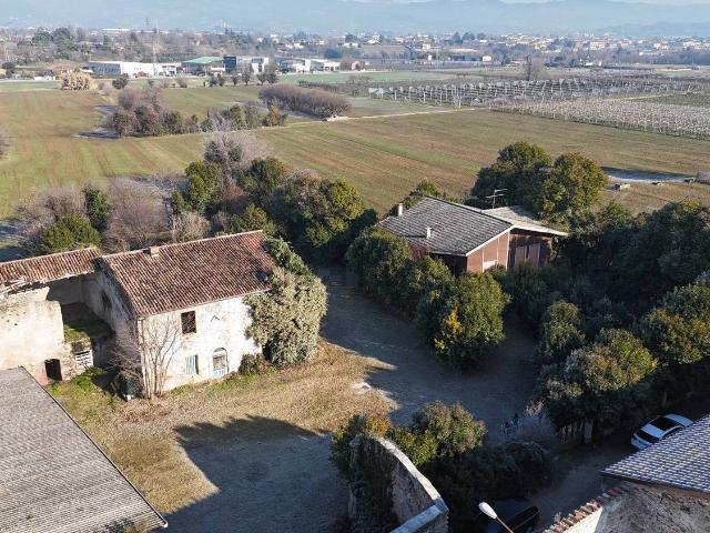 Rustico in vendita a Arcè, Pescantina