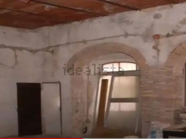 Rustico in vendita a Foligno, Umbria