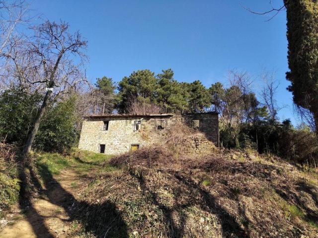 Rustico in vendita a Montecatini Terme, Toscana
