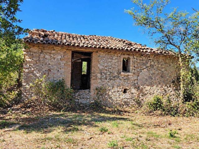 Rustico in vendita a Pantanelli, Montecchio
