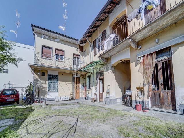 Rustico in vendita a Castano Primo, Lombardia