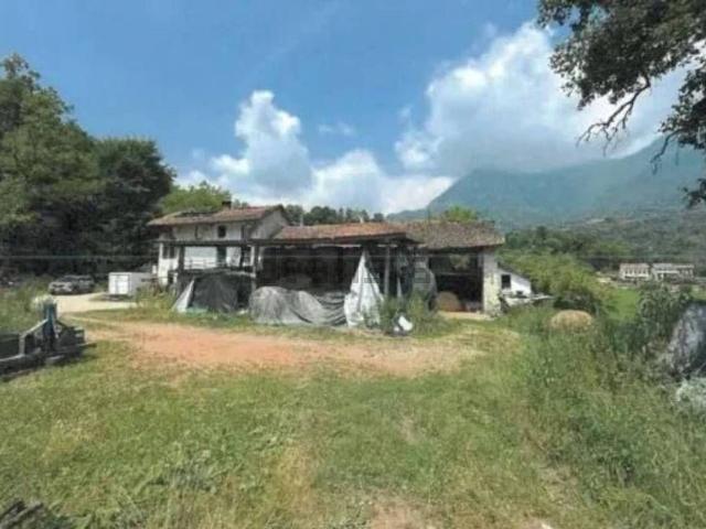 Rustico in vendita a Villabruna, Feltre