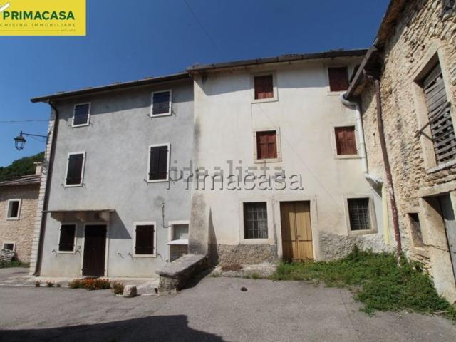 Rustico in vendita a Sant'anna D'alfaedo, Veneto