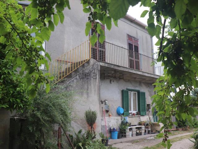 Rustico in vendita a Dugenta