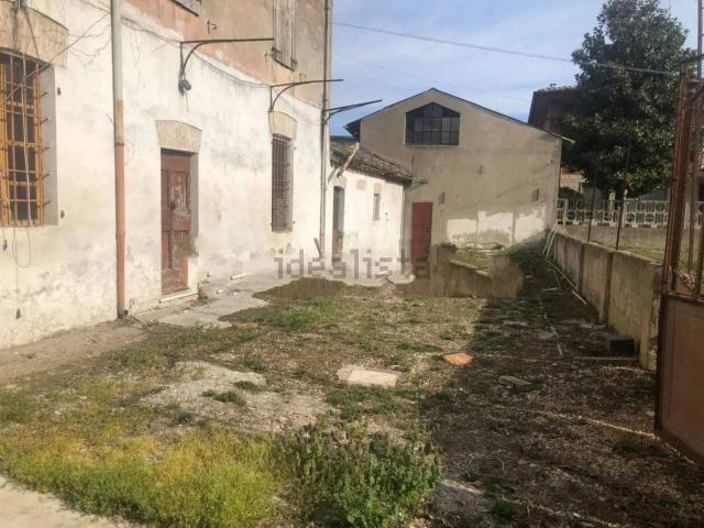 Rustico in vendita a Piadena, Lombardia