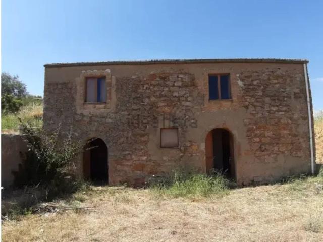 Rustico in vendita a Canali, Piazza