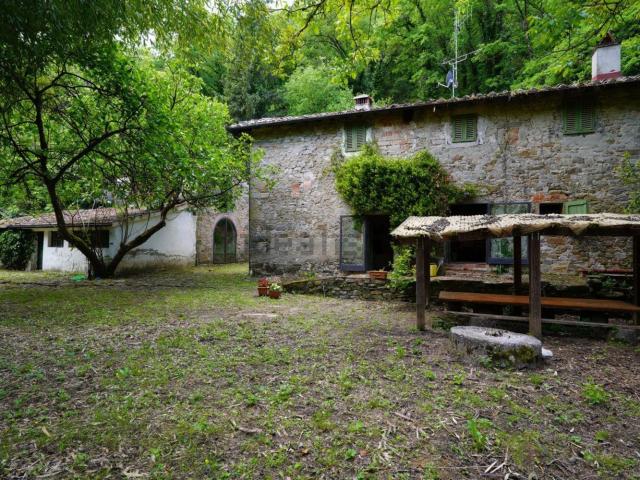 Rustico in vendita a Montegonzi, Toscana