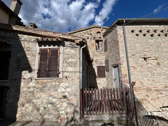 Rustico in vendita a Marche, Pesaro E Urbino