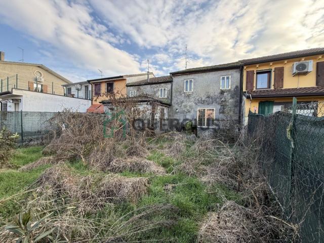 Rustico in vendita a Zimella, Veneto