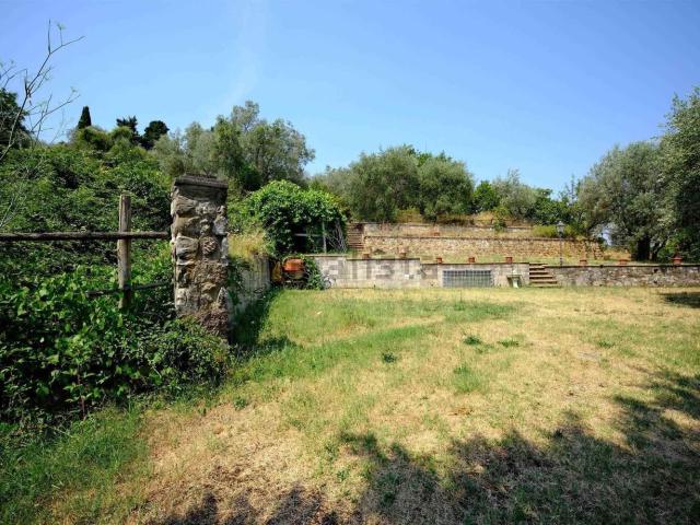 Rustico in vendita a La Serra, Carmignano
