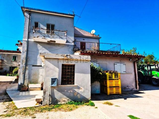 Rustico in vendita a Chieti, Abruzzo