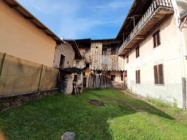 Rustico in vendita a Cellio con Breia, Piemonte
