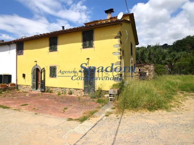 Rustico in vendita a Montecatini Terme, Toscana