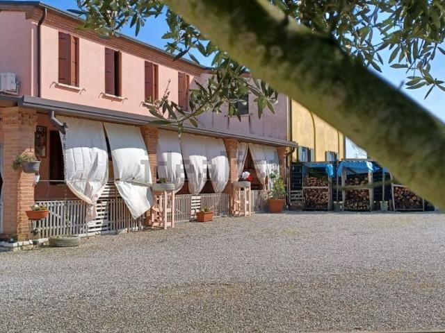 Rustico in vendita a Trecenta, Veneto