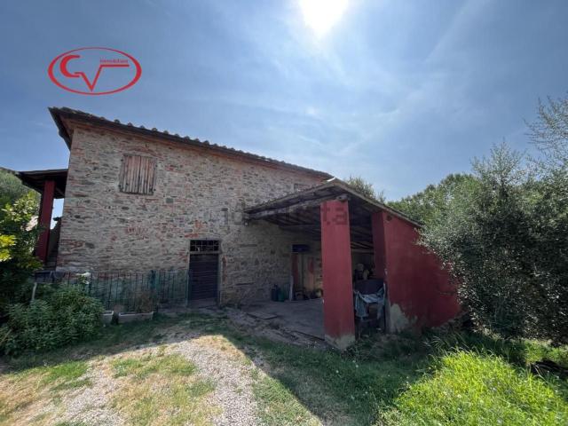 Rustico in vendita a La Ginestra, Montevarchi