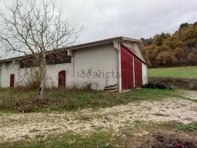Rustico in vendita a Rocca Sinibalda, Rieti