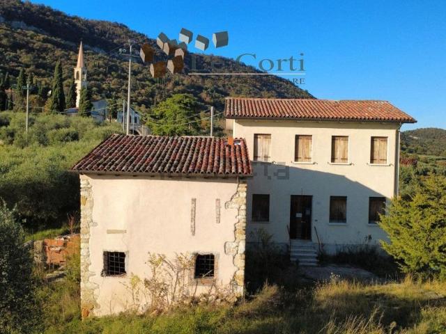 Rustico in vendita a Nanto, Veneto