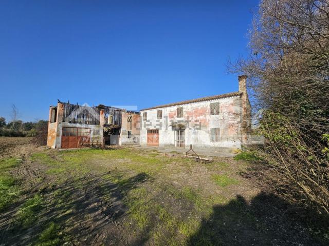 Rustico in vendita a Campodarsego, Veneto