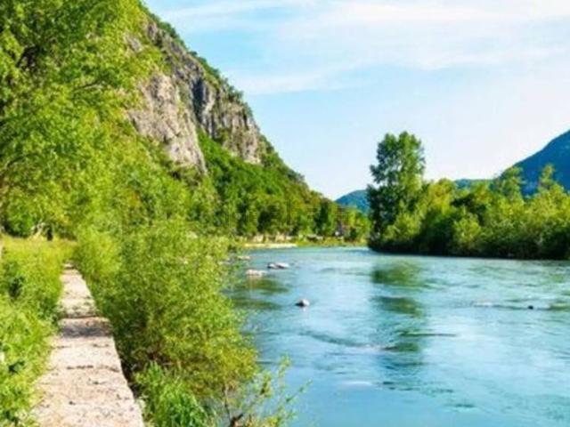 Rustico in vendita a Solagna, Veneto