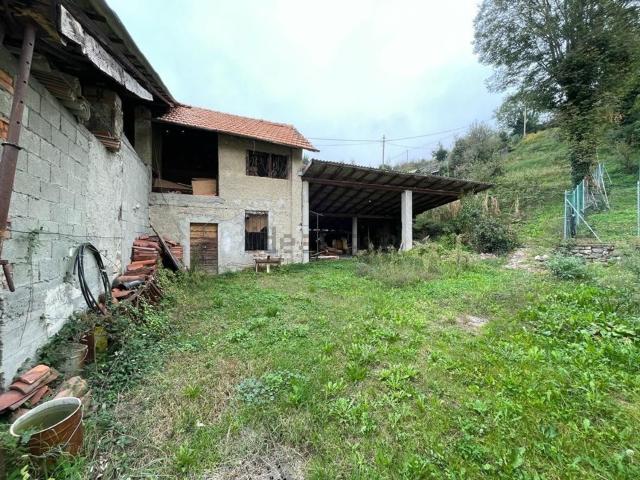 Rustico in vendita a Villa Vergano, Galbiate