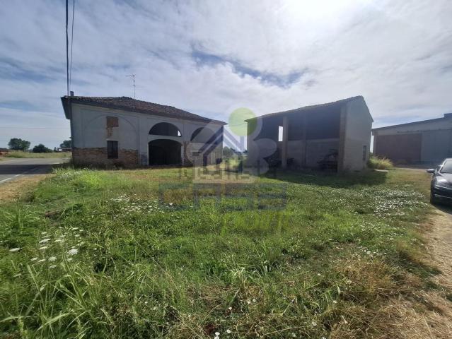 Rustico in vendita a Olza, Monticelli d'Ongina