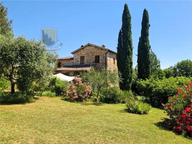 Rustico in vendita a Sovicille, Toscana