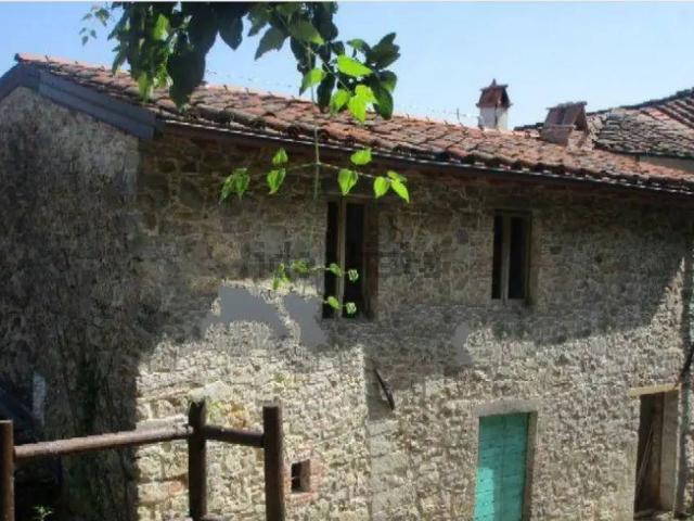 Rustico in vendita a Unione dei comuni Media Valle del Serchio, Pescaglia