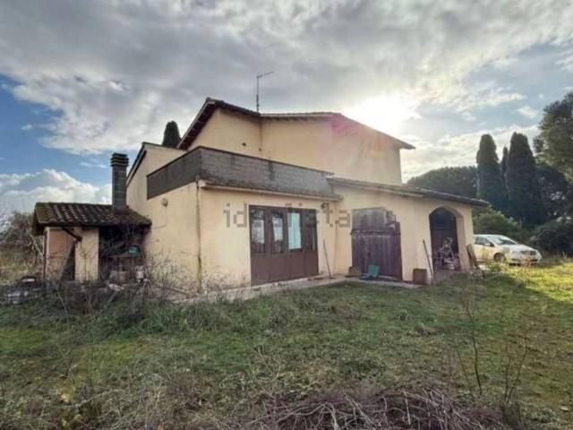 Rustico in vendita a Viterbo, Lazio
