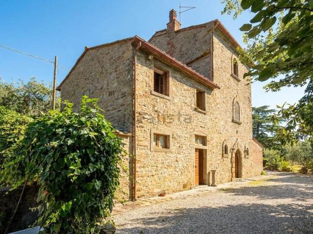 Rustico in vendita a Cortona, Toscana