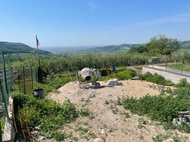 Rustico in vendita a Tregnago, Veneto
