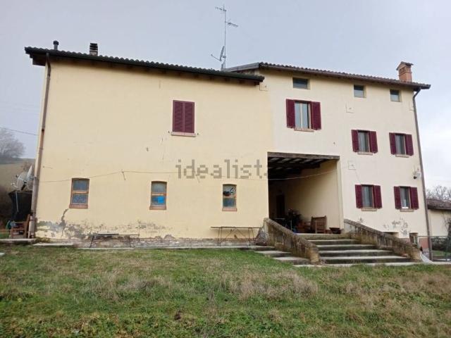 Rustico in vendita a Colline Matildiche, Re