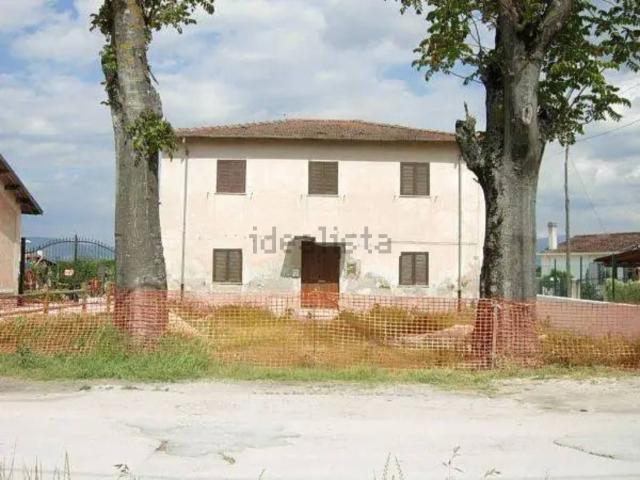 Rustico in vendita a Trasacco, L'Aquila